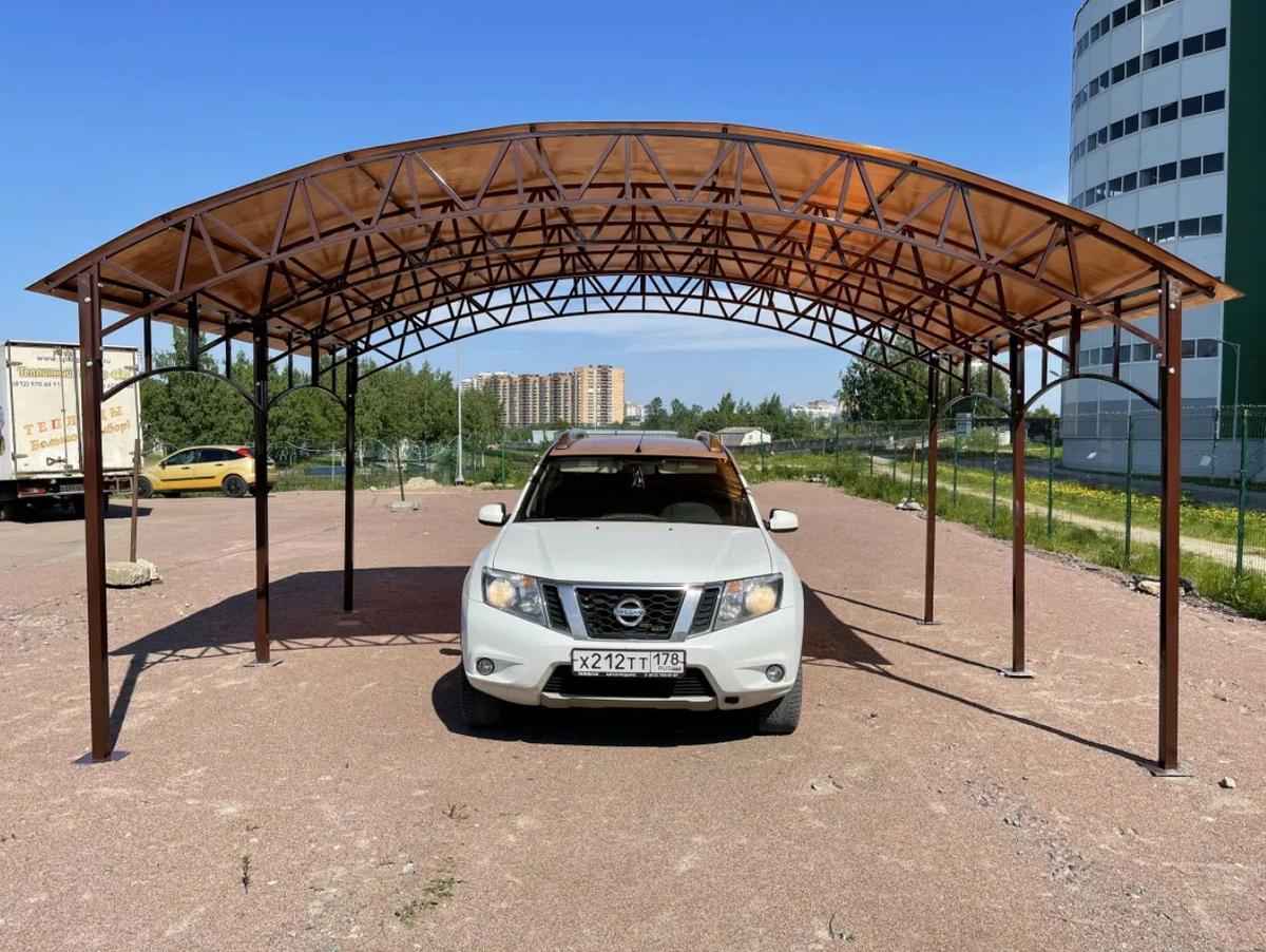 Навес для автомобиля из поликарбоната